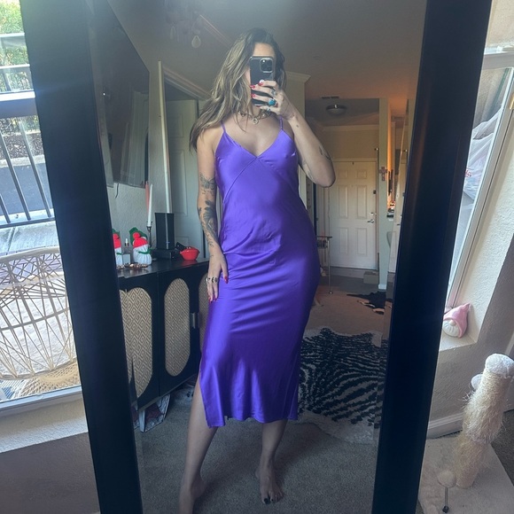 Vibrant Purple Satin Dress - Picture 2 of 7